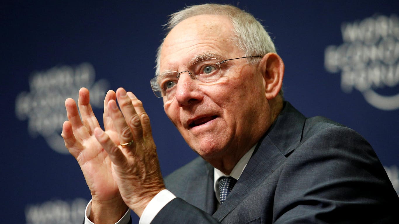 Wolfgang Schäuble sieht eine Reihe von Gemeinsamkeiten mit dem künftigen französischen Präsidenten Emmanuel Macron.