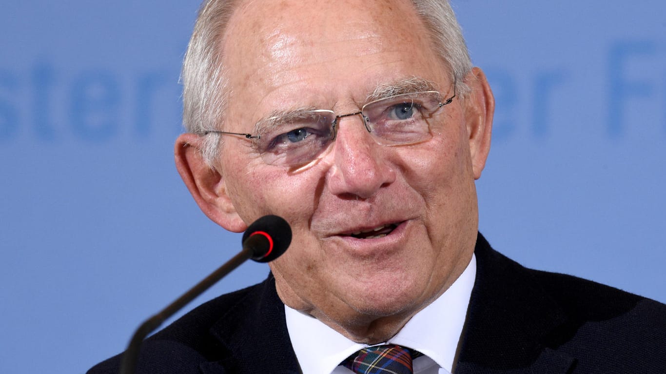 Bundesfinanzminister Wolfgang Schäuble kann sich über ein dickes Plus bei den Steuereinnahmen freuen.