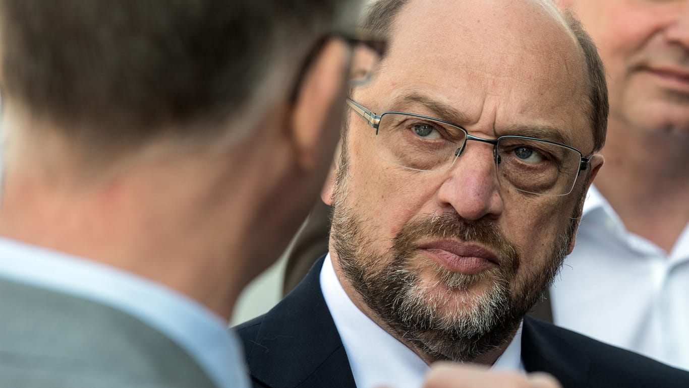 Schulz besuchte bei einer Wahlkampfreise ein Neubauquartier in Düsseldorf. Am 14. Mai wird in Nordrhein-Westfalen ein neuer Landtag gewählt.