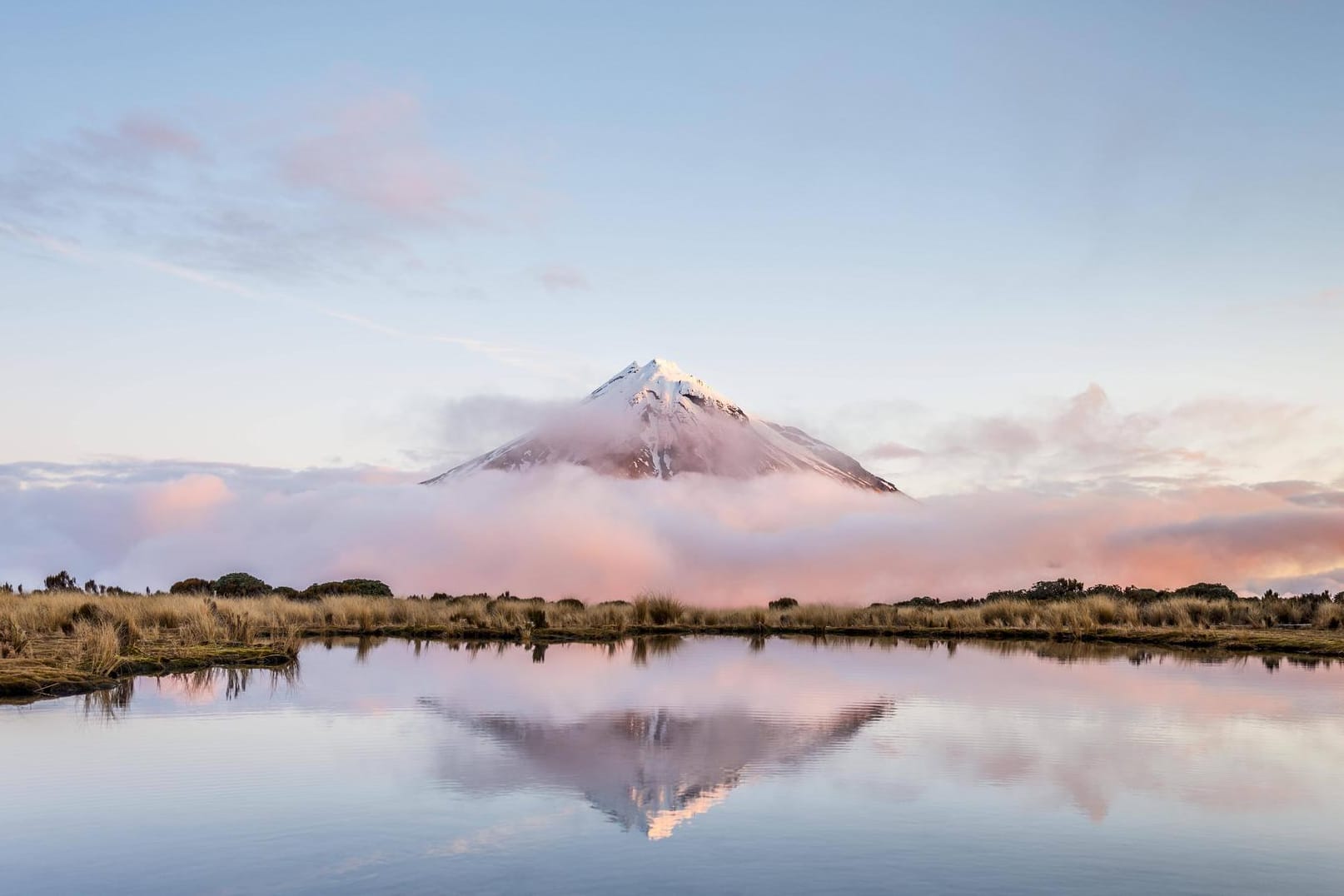 Man sollte sich von der Schönheit des Mount Taranakis nicht blenden lassen. Für Wanderer ist der Berg schon häufiger zum Verhängnis geworden.