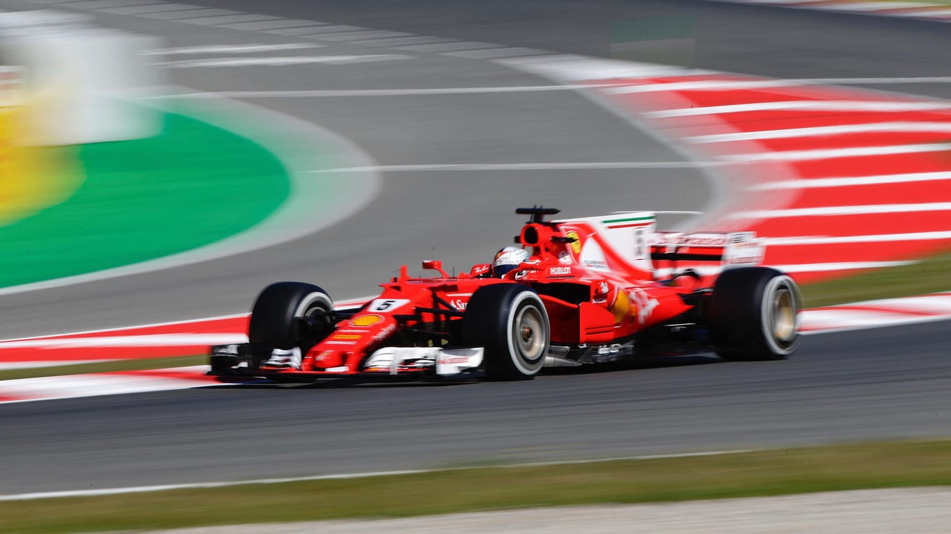 Sebastian Vettel auf der Rennstrecke in Spanien.