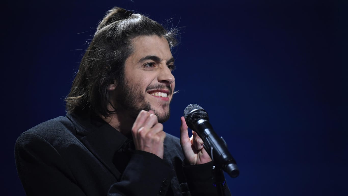 Salvador Sobral gewinnt den 62. Eurovision Song Contest.