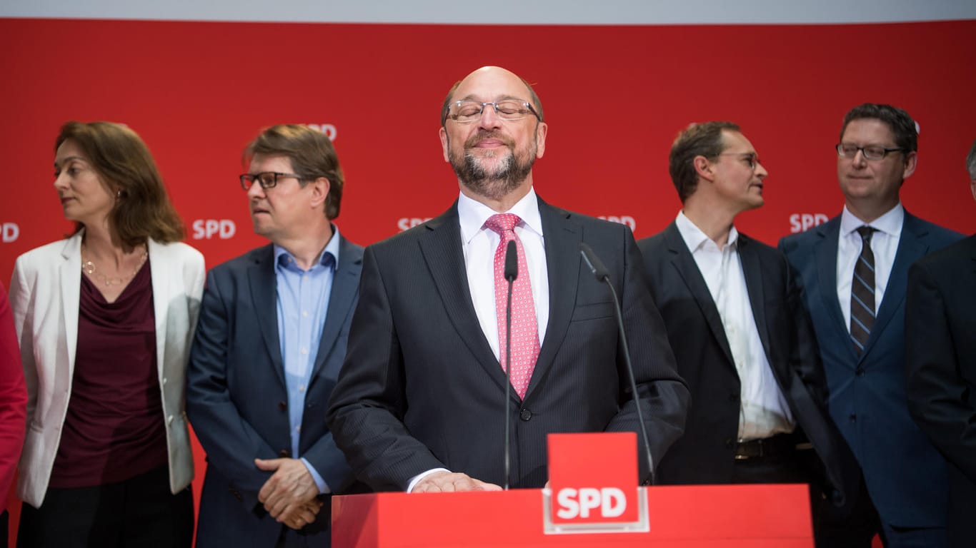Der SPD-Vorsitzende Martin Schulz spricht zur Wahl-Niederlage in NRW.