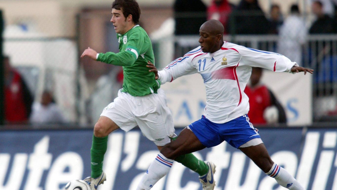 Robert Bayly (l.) im Trikot der irischen Junioren-Nationalmannschaft 2006.