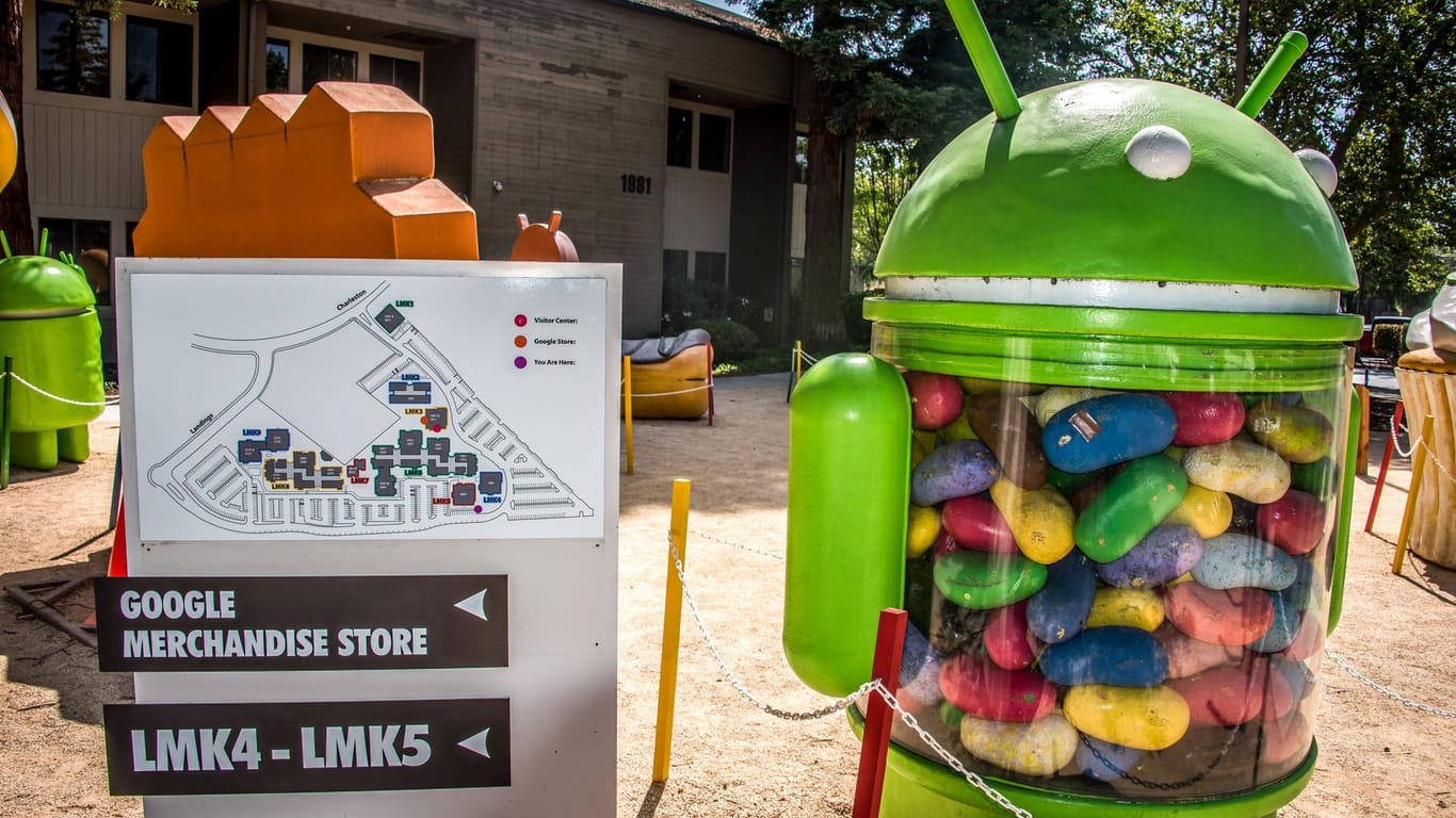 Android Skulptur beim Google