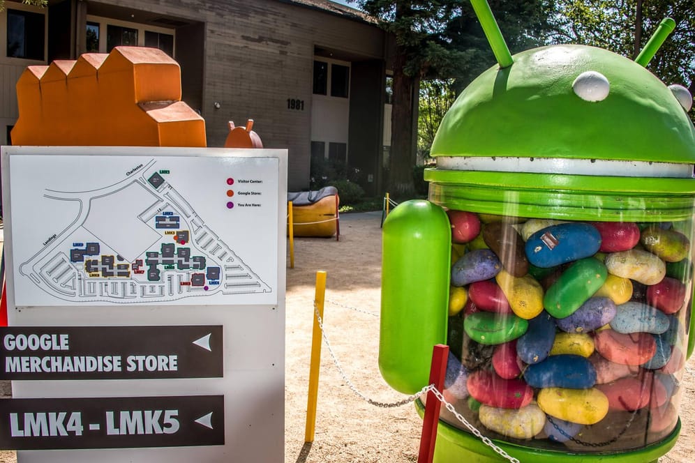 Android Skulptur beim Google