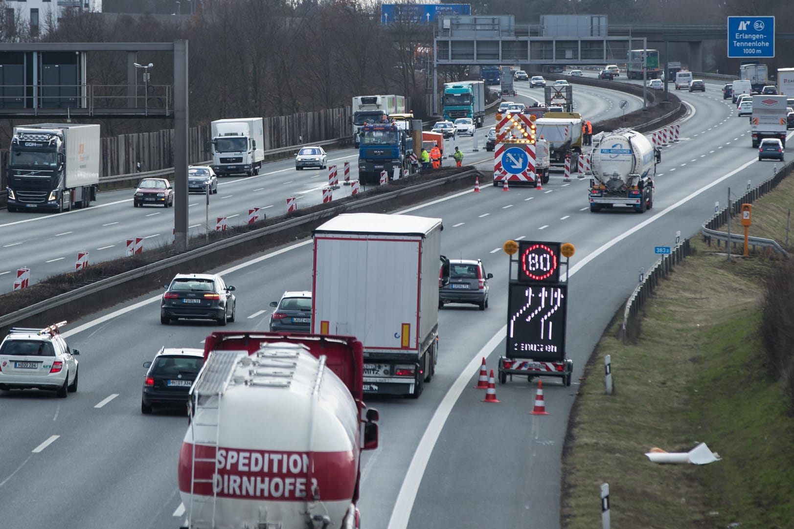 Am kommenden Wochenende (19. bis 21. Mai) sind die vielen Autobahnbaustellen fast die einzigen Hindernisse auf den deutschen Autobahnen (Archiv).