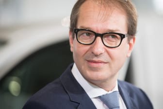 Bundesverkehrsminister Alexander Dobrindt (CSU) hat freie Bahn für seine PKW-Maut.