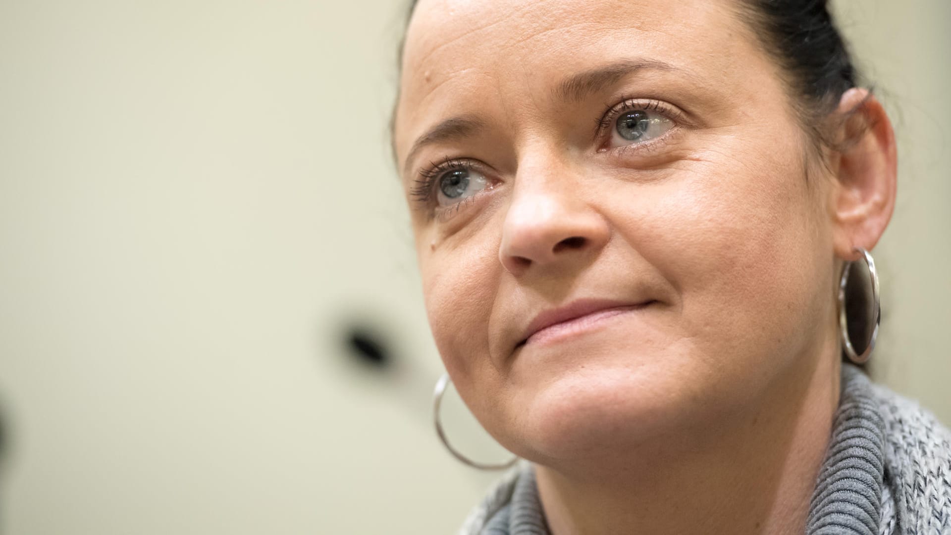 Zschäpe-Psychiater wollte Pralinen einschmuggeln Zschäpe-Psychiater wollte Pralinen einschmuggeln