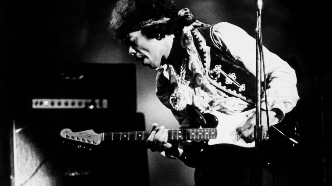 Jimi Hendrix 1976 beim Monterey Pop Festival.