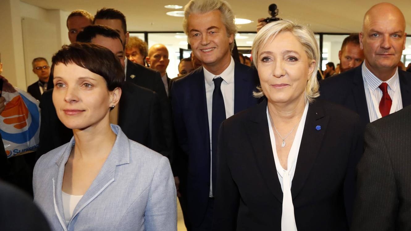 Kongress Freiheit für Europa in Koblenz am 21 01 2017 mit Marine Le Pen Vorsitzende des Front Natio Kongress Freiheit für Europa in Koblenz am 21 01 2017 mit Marine Le Pen Vorsitzende des Front Natio