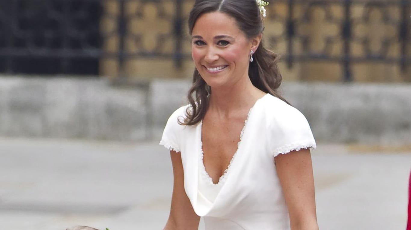 So schön in weiß sah Pippa bei der Hochzeit ihrer Schwester Kate vor sechs Jahren aus.