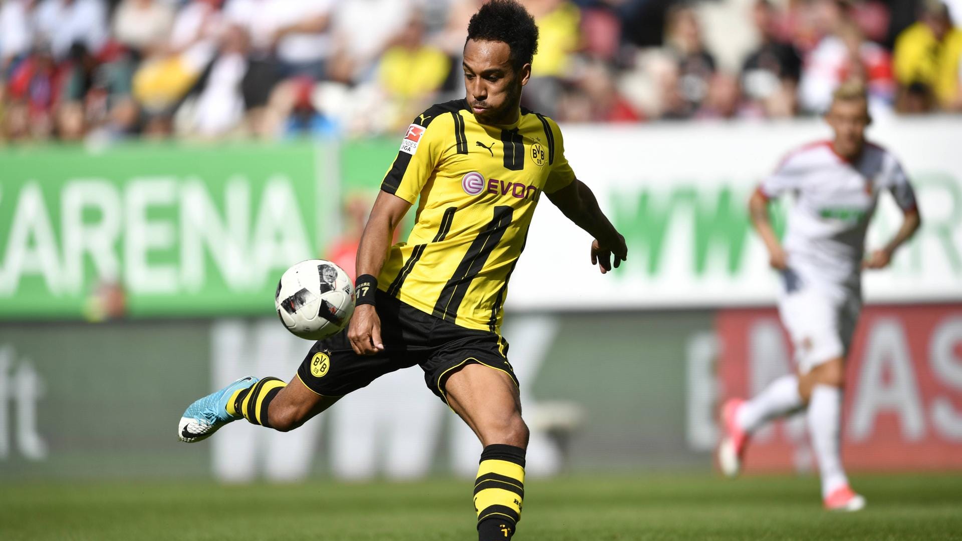 Im Fokus: BVB-Star Pierre-Emerick Aubameyang steht auf den Einkaufszetteln diverser Top-Klubs. Im Fokus: BVB-Star Pierre-Emerick Aubameyang steht auf den Einkaufszetteln diverser Top-Klubs.