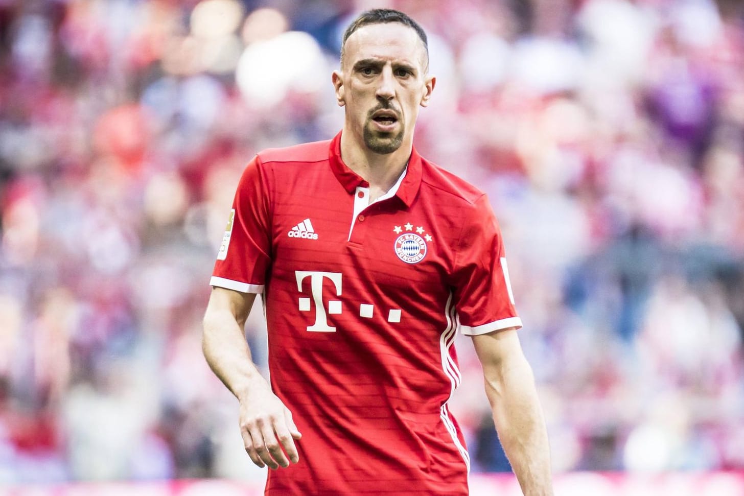 Franck Ribéry spielt seit 2007 für den FC Bayern. Er kam damals für 25 Millionen Euro – von Olympique Marseille.