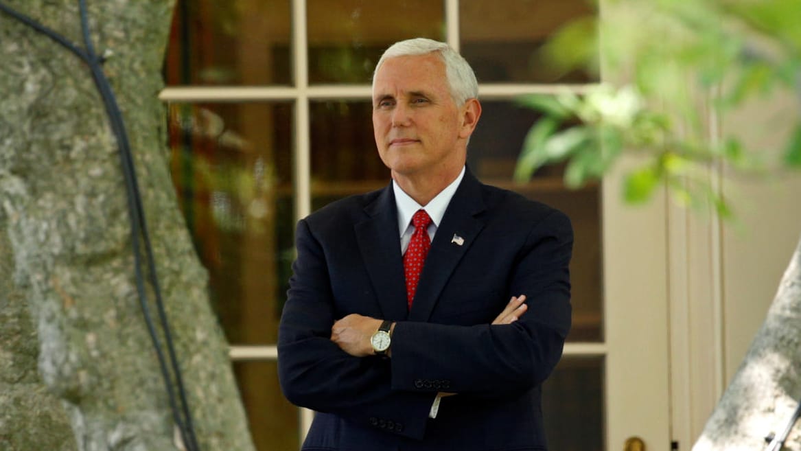 Mike Pence ist der Ruhepol im Chaos um Trump Mike Pence ist der Ruhepol im Chaos um Trump