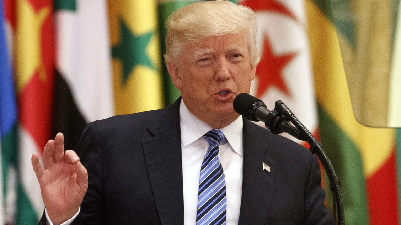 US-Präsident Trump hält eine sehr staatsmännische Rede in Riad.