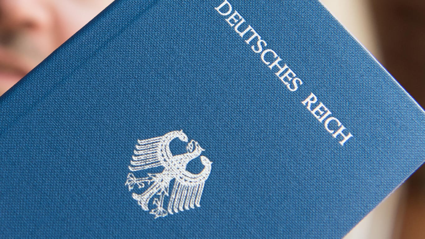 Verfassungsschutz zählt 12.600 Reichsbürger