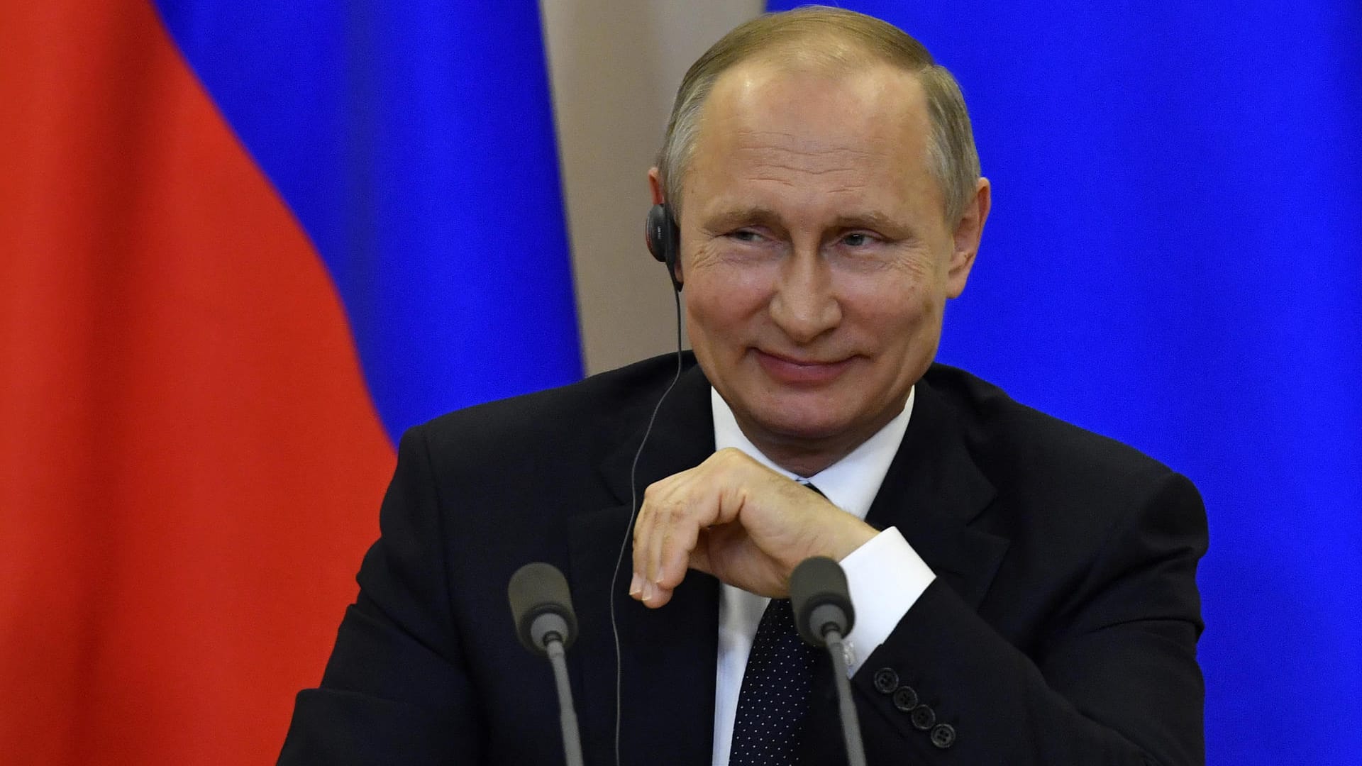 Der russische Präsident Putin auf einer Pressekonferenz. Der russische Präsident Putin auf einer Pressekonferenz.
