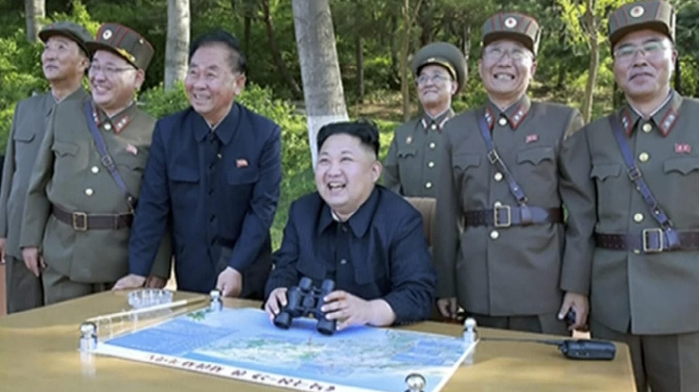Kim Jong-Un plant Raketen vom Fließband