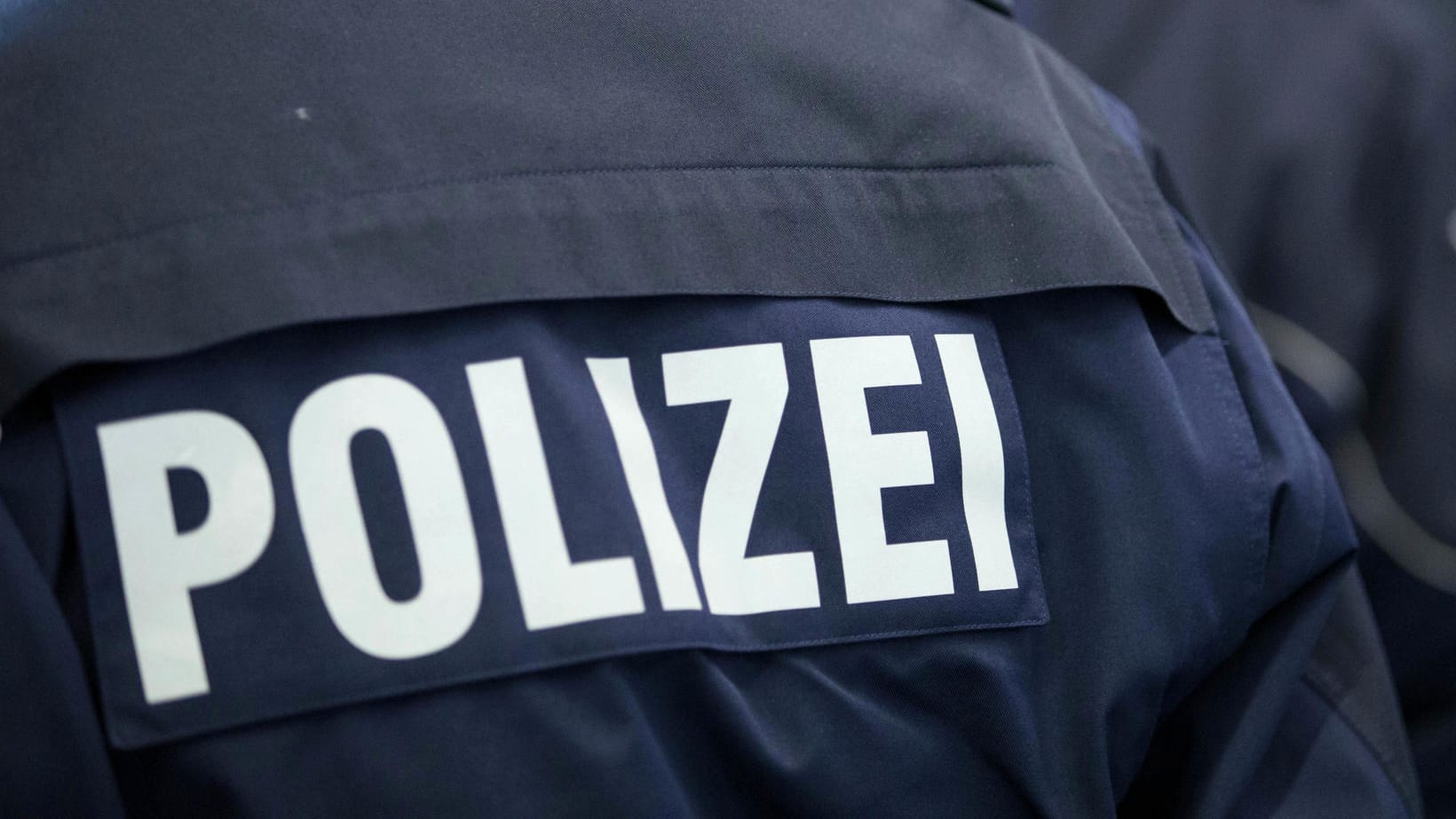 Unfallzeugin wird brutal attackiert Unfallzeugin wird brutal attackiert