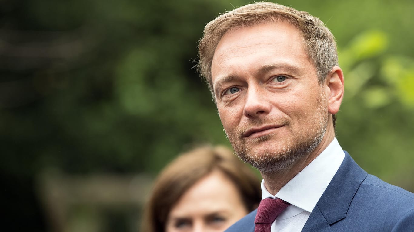 Der FDP-Vorsitzende Christian Lindner ist mit seiner Partei in den vergangenen Umfragen zur drittstärksten Partei aufgestiegen. Aktuell liegen die Liberalen bei 9 Prozent für die Bundestagswahl.