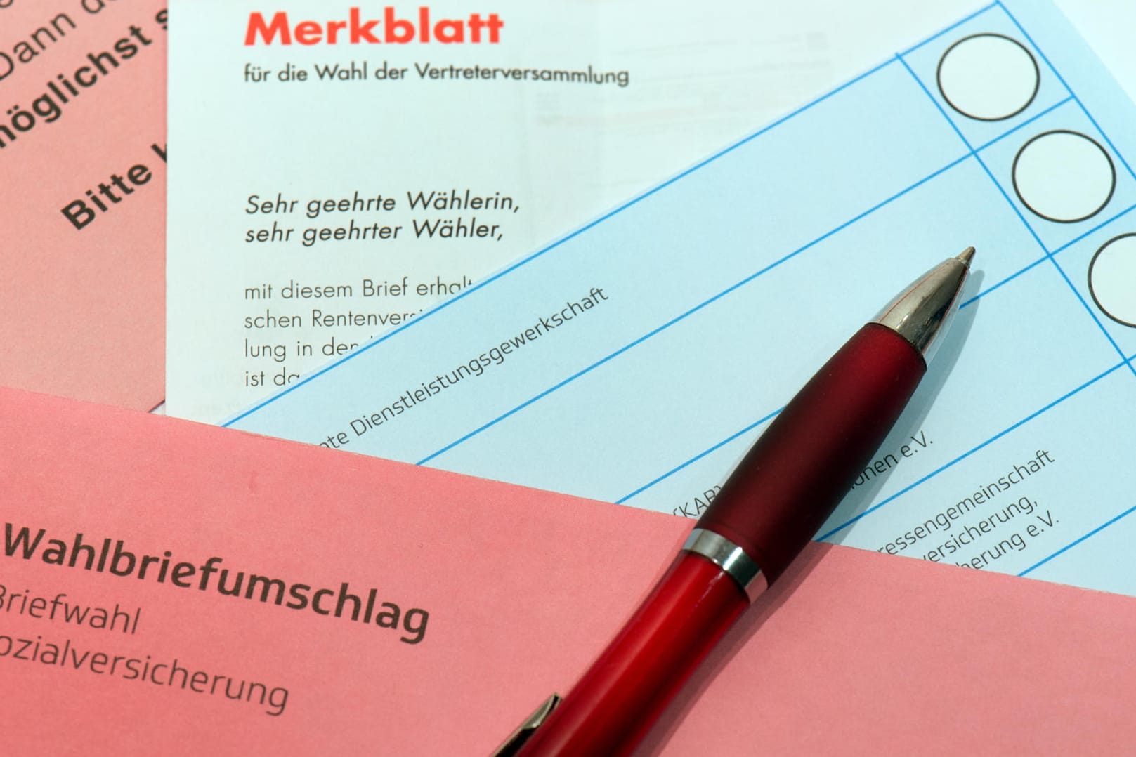 Wahlunterlagen zur «Sozialversicherungswahl» (Archiv)
