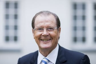 Sir Roger Moore 2013 in Aachen.