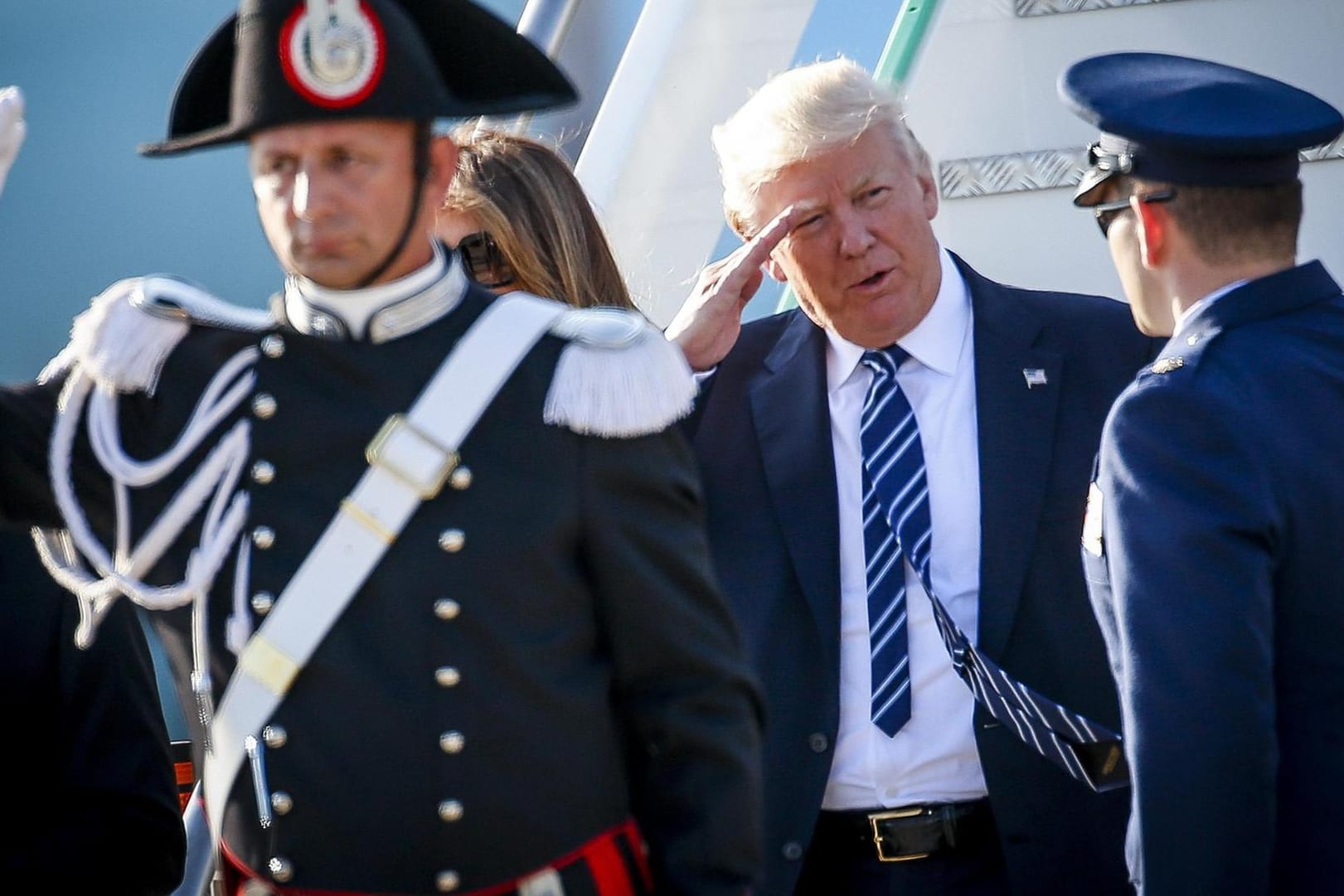 Der US-Präsident Trump gestern bei seiner Ankunft in Italien, am Donnerstag wird er an einem NATO-Treffen in Brüssel teilnehmen.