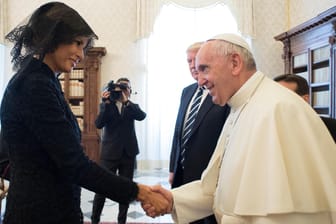 US-First Lady Melania Trump erhielt eine Privataudienz beim Papst Franziskus.