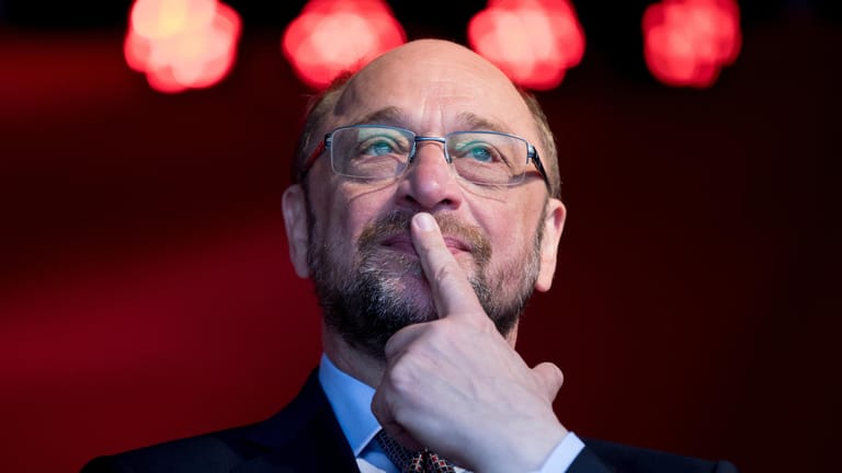 Martin Schulz ist zufrieden mit seiner Bezahlung.