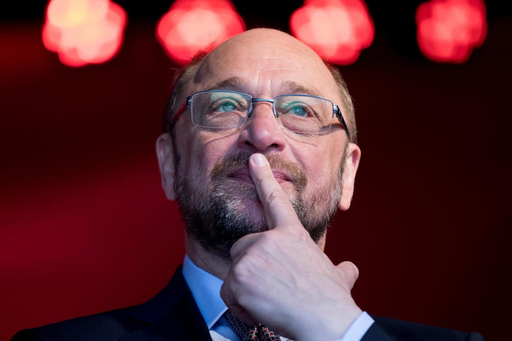 Martin Schulz ist zufrieden mit seiner Bezahlung.