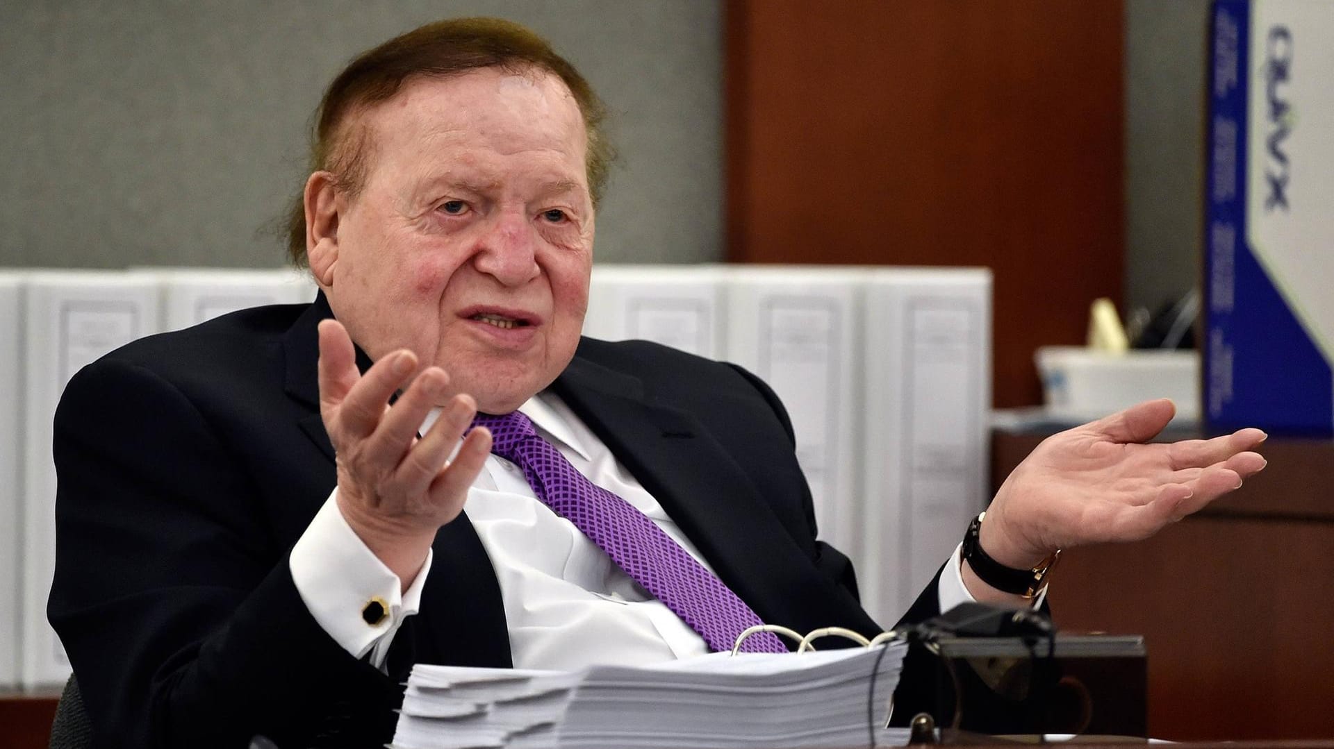 Netanjahus Vertrauter Sheldon Adelson wurde in Israel von der Polizei befragt (Symbolfoto) Netanjahus Vertrauter Sheldon Adelson wurde in Israel von der Polizei befragt (Symbolfoto)