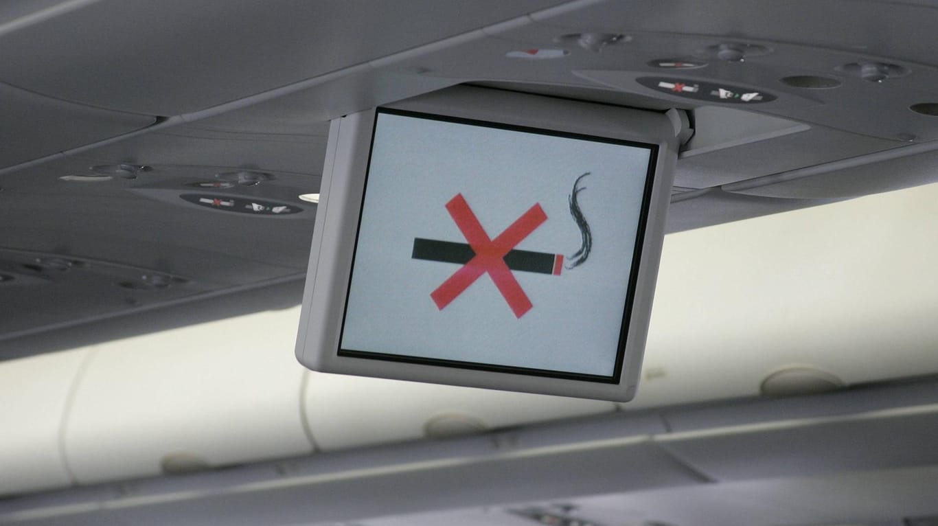 Das Rauchen in Flugzeugen ist seit gut 20 Jahren verboten. Und das aus gutem Grund.