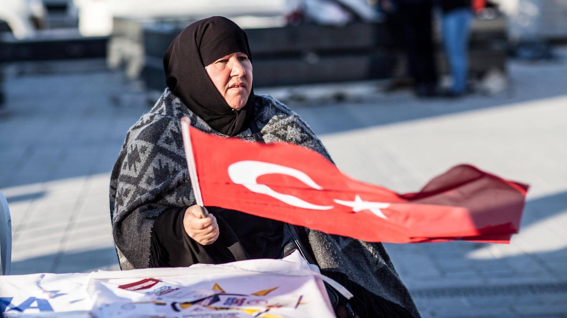 Im April stieg die Schutzqoute für türkische Asylbewerber deutlich auf 28 Prozent. Im April stieg die Schutzqoute für türkische Asylbewerber deutlich auf 28 Prozent.