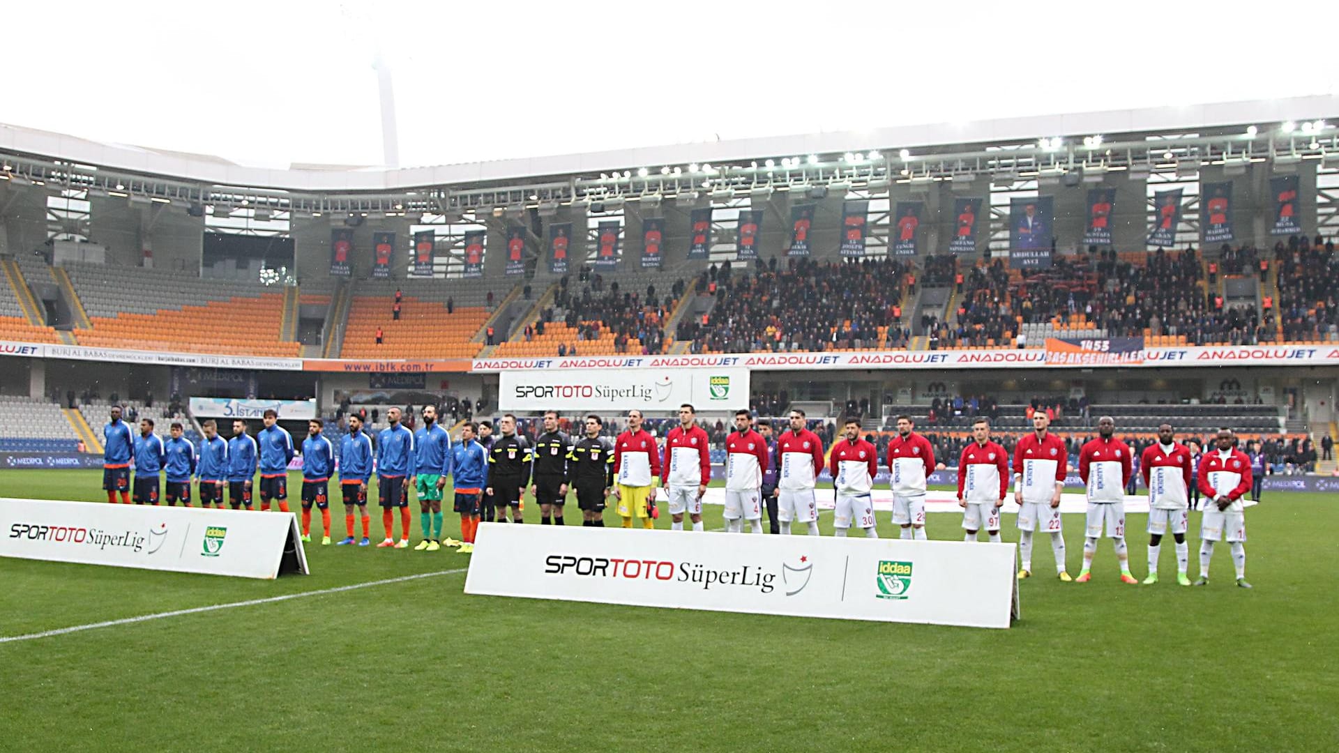 Problem: Das Stadion des Klubs bleibt oft zu großen Teilen leer.