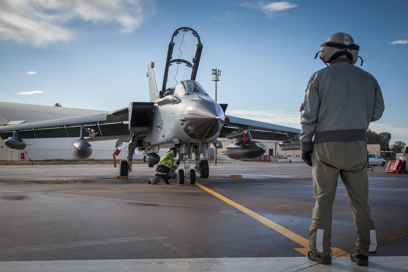 Im Streit um Besuchsrechte deutscher Parmalentarier für Bundeswehrsoldaten auf der Luftwaffenbasis Incirlik (Türkei) stellt die Bundesregierung Ankara nun eine Frist. (Archiv)