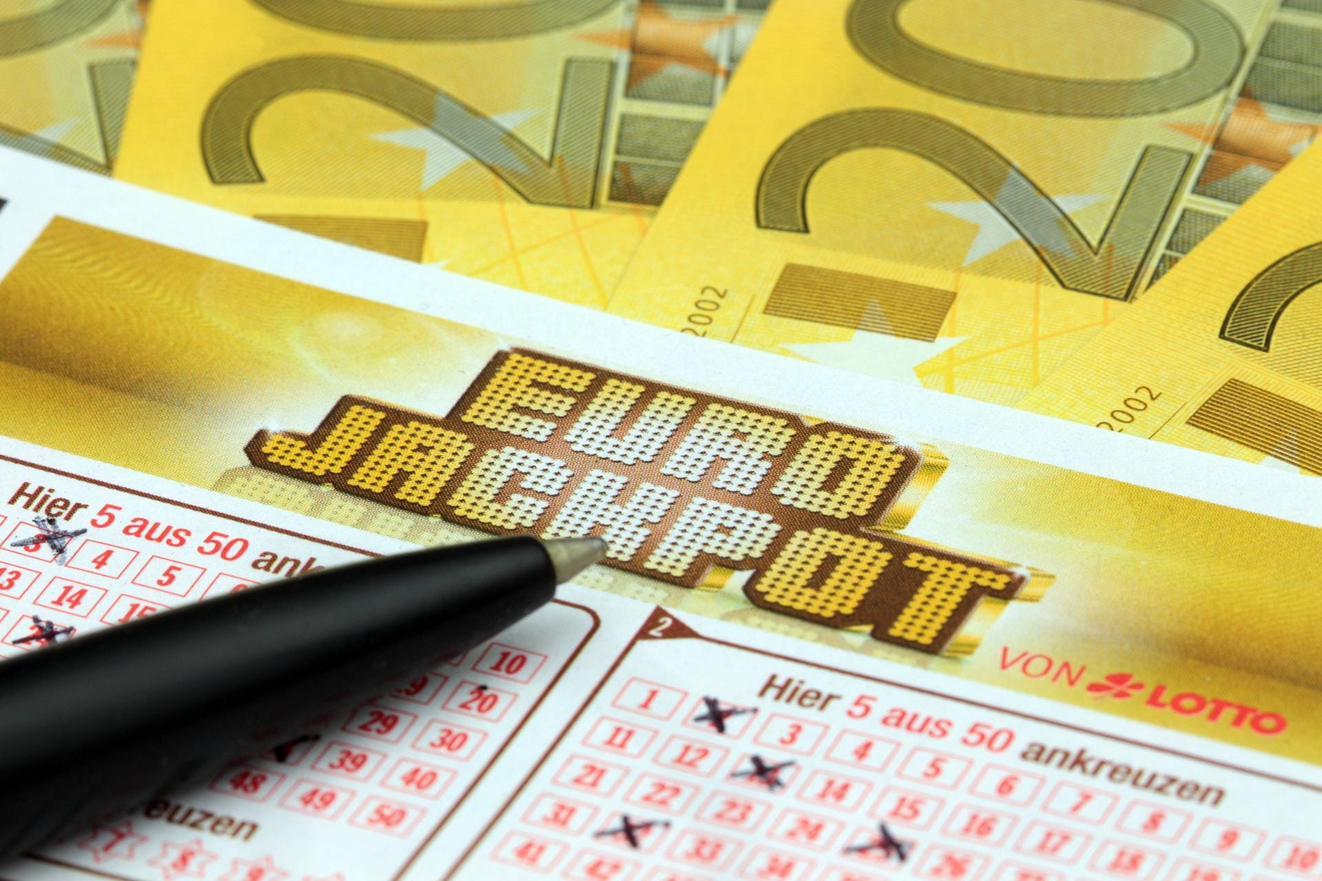 Ein Tippschein für den Eurojackpot: Ein hoher Gewinn geht in den Landkreis Rotenburg.