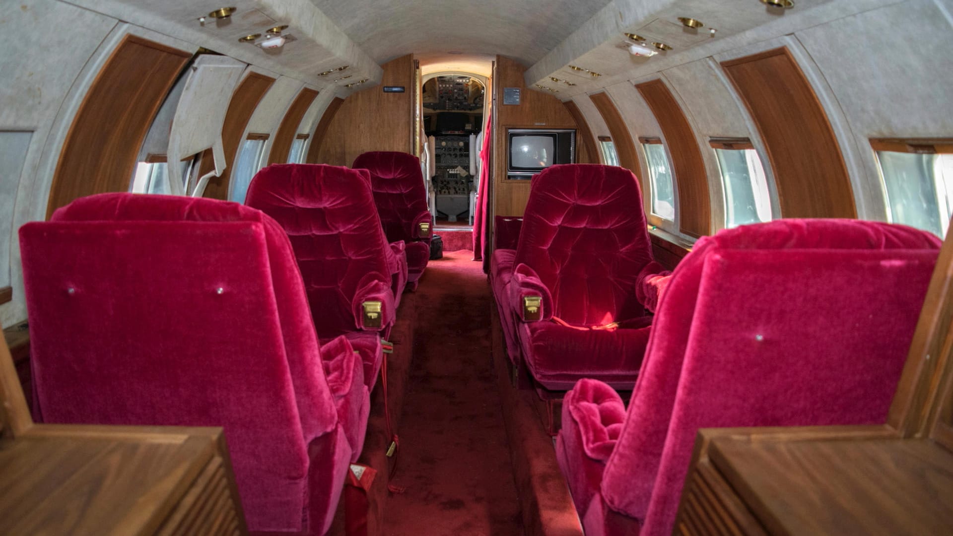 In diesem Flugzeug flog einst der "King of Rock’n’Roll".