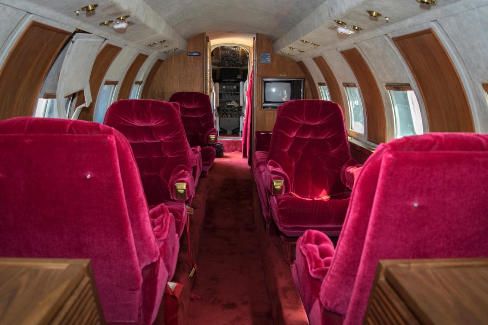 In diesem Flugzeug flog einst der "King of Rock’n’Roll".