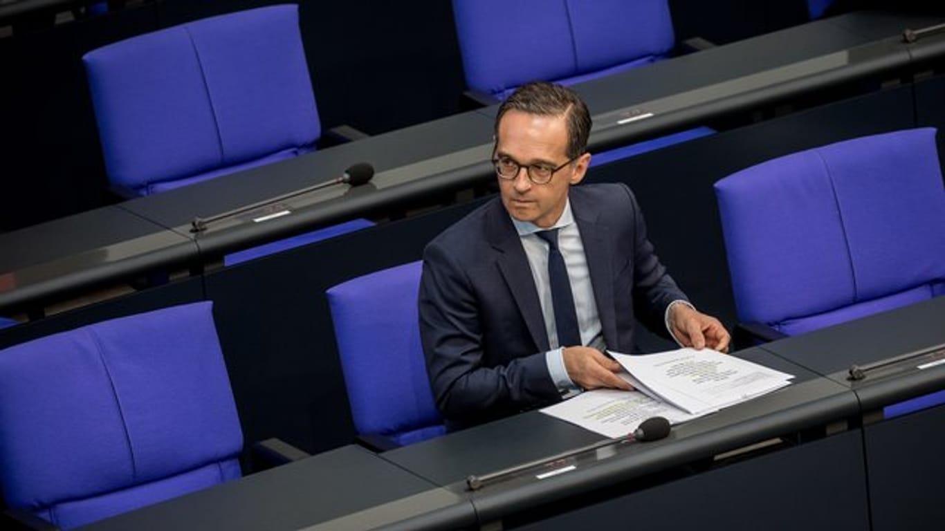 Unter Zeitdruck: Wenn der Justizminister das Gesetz nicht vor der Sommerpause durch den Bundestag bringt, ist der Entwurf mit Ablauf der Wahlperiode nichtig.