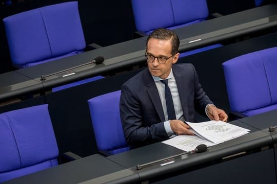 Unter Zeitdruck: Wenn der Justizminister das Gesetz nicht vor der Sommerpause durch den Bundestag bringt, ist der Entwurf mit Ablauf der Wahlperiode nichtig.
