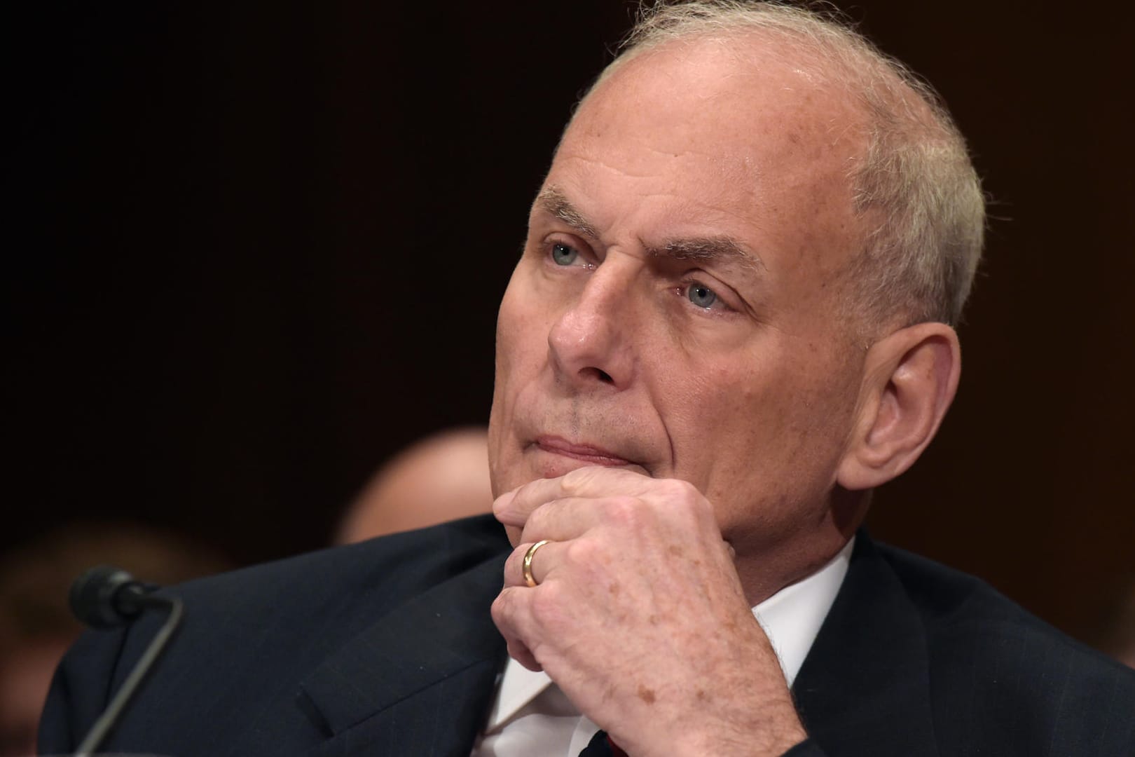 John F. Kelly zieht eine Verschärfung des Laptop-Verbotes in Betracht.