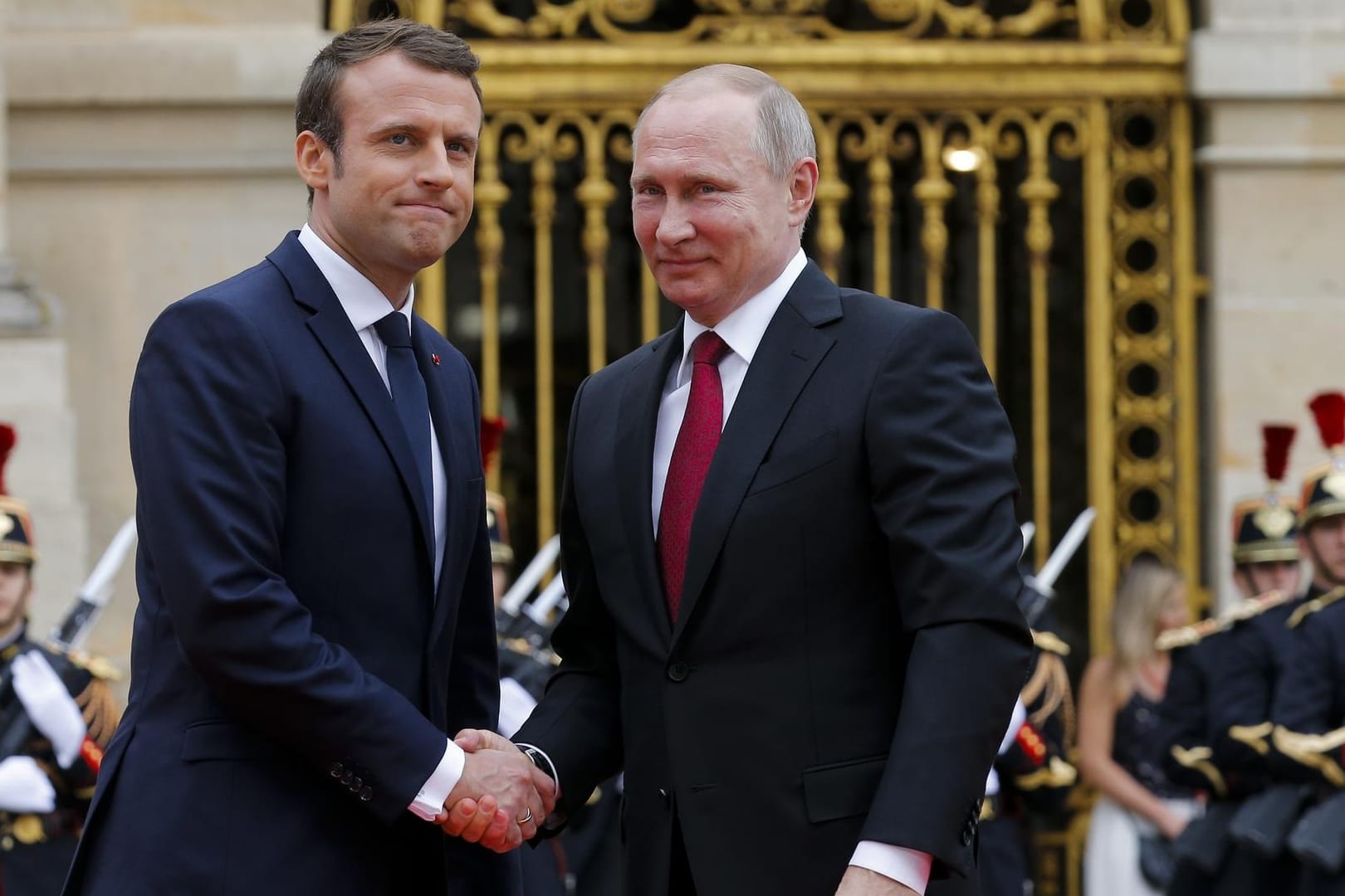 Beim Treffen von Wladimir Putin und Emmanuel Macron in Versailles vor den Toren von Paris lag der Fokus auf der Terrorismusbekämpfung und der Syrien-Krise.