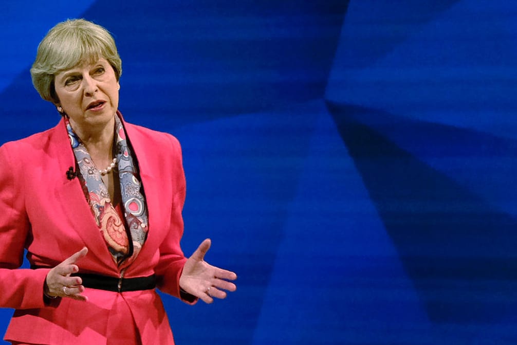 Beim Thema Brexit bleibt Theresa May eisern