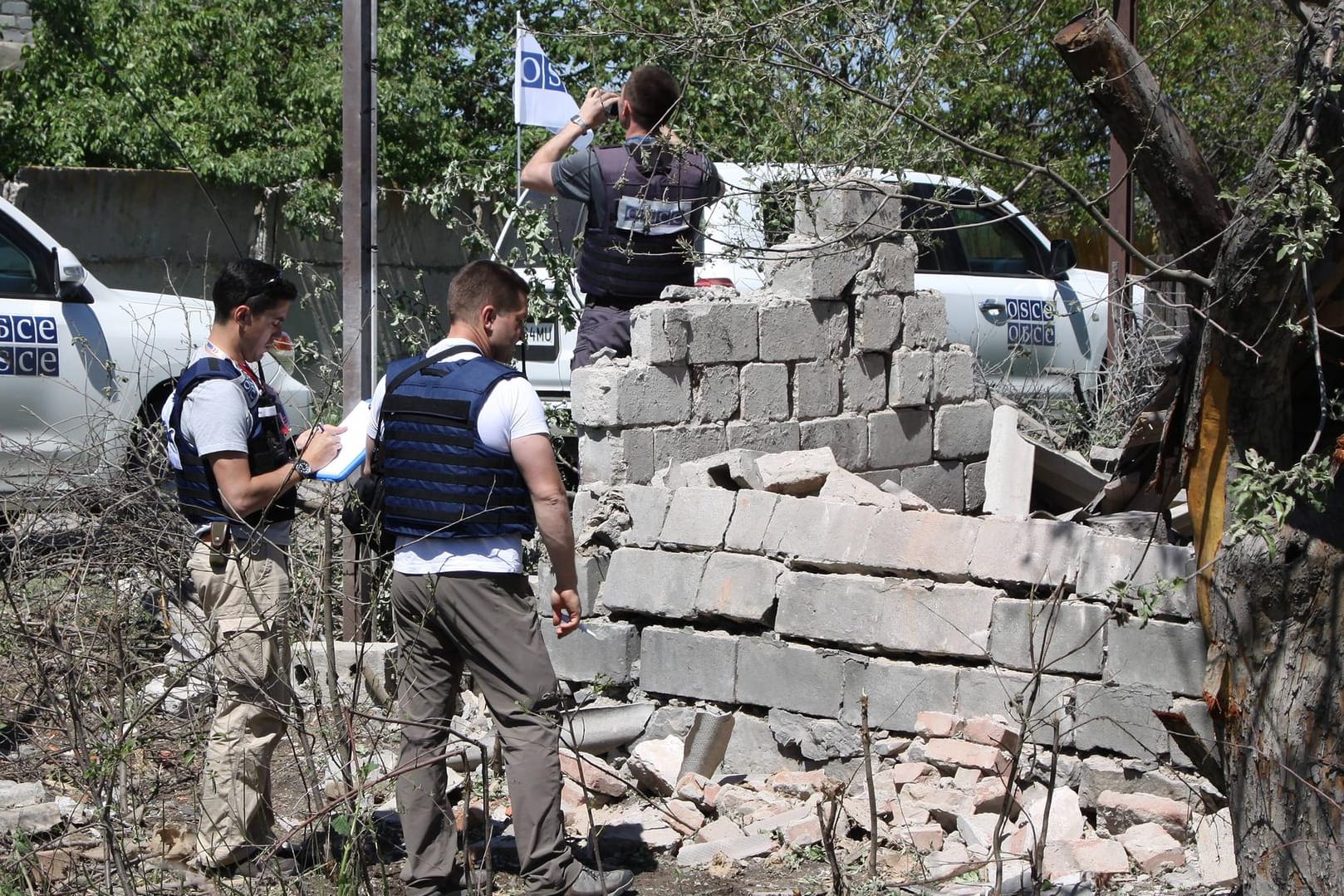 Die OSZE ist mit 650 Beobachtern in der Ukraine im Einsatz, 570 sind im Osten des Landes tätig (Symbolfoto)