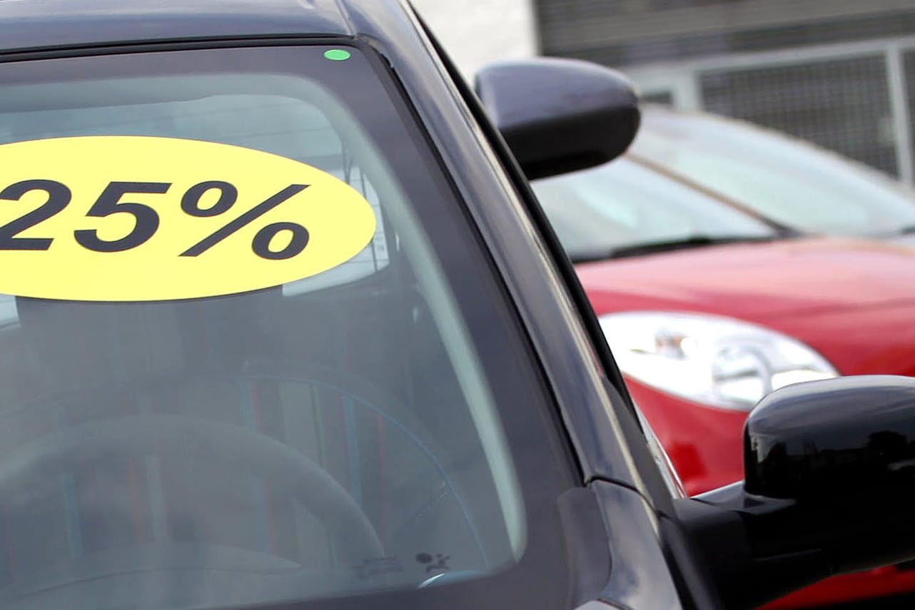 Handel im Wandel: Dieselfahrzeuge stehen rund 94 Tage, Benziner nur 82 Tage.