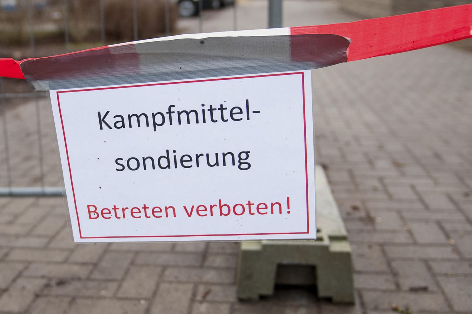 Der Landwirt wird angezeigt wegen Verstoßes gegen das Kriegswaffenkontrollgesetz.