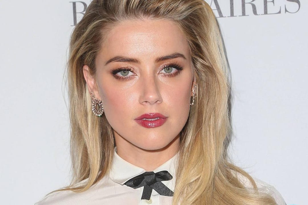 Amber Heard scheint entspannt und gut gelaunt beim Familienausflug.