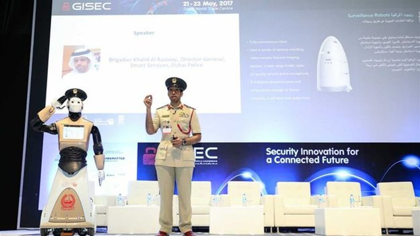 Dubai ersetzt Polizisten durch Roboter