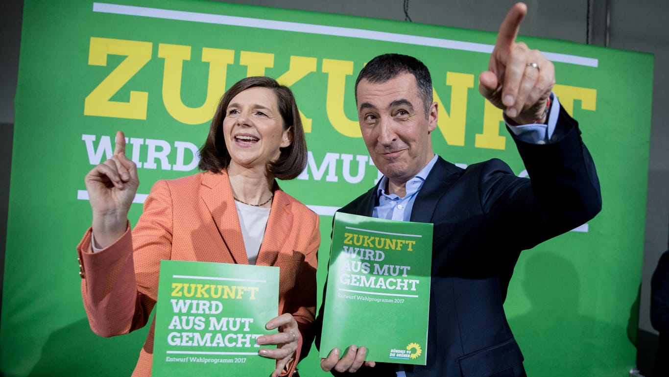 Die Spitzenkandidaten der Grünen: Katrin Goering-Eckardt und Cem Özdemir.